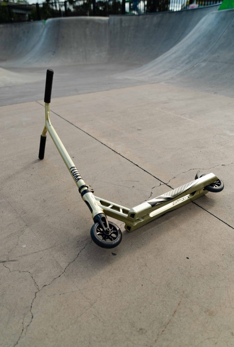 Freestyle koloběžka Grit Fluxx Golden Sand