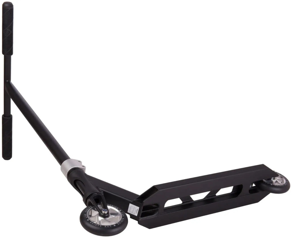 Freestyle koloběžka Striker Essential M Black Silver